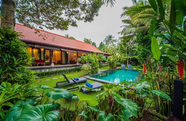 Luxury 3BR Infinity Jungle View Aashaya Villa Ubud