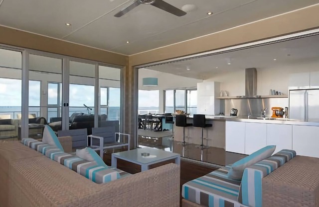 Luxury Accommodation with Breathtaking Sea Views
