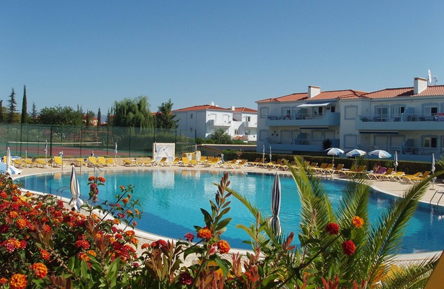 Luxury Air-Conditioned Apartment, Free WI-FI, Android TV