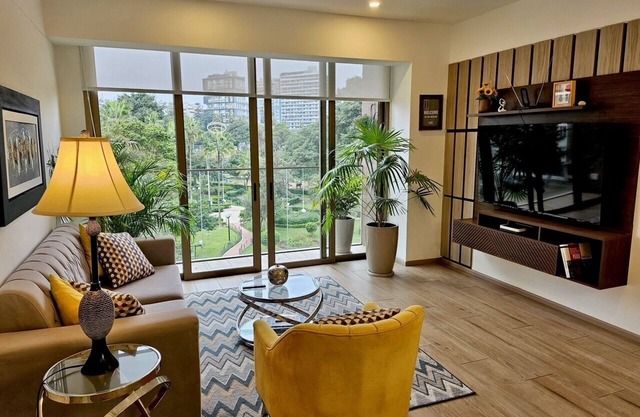 Luxury and private pool in the heart of Barranco. Rooftop with beautiful views.