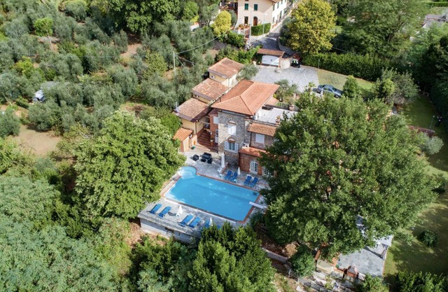 Luxury apartment with pool and garden.