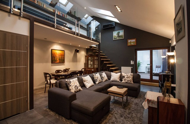Luxury Apartment near Castle and City Center.