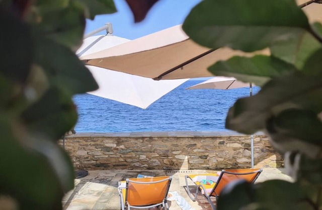 Luxury apartment, with sea view terrace, at the foot of the Genoese Tower of Erbalunga