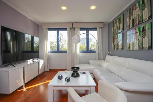 Luxury apt in Plaza de España - FREE parking