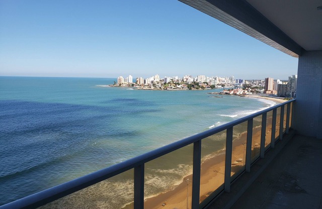 Luxury, Beachfront, 3 Bedrooms 2 Gar.