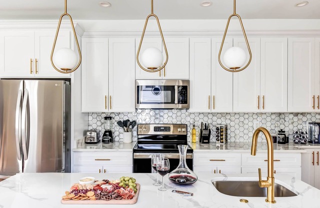 Luxury DC-Themed 6BR + Parking | 2 Blocks to Metro