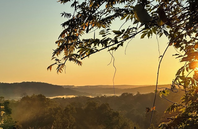 Luxury Farmhouse Getaway - Only 2hrs From Sydney