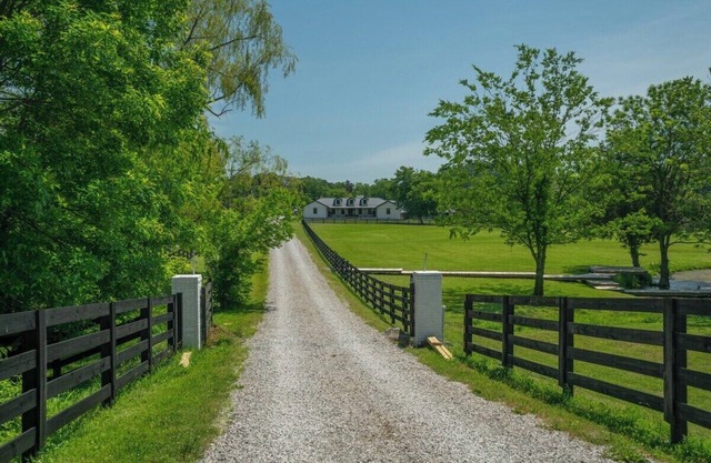Luxury Franklin Farmhouse