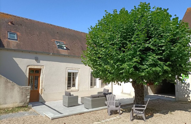 Luxury Gîte by Noirlac Abbey with Private Terrace and Modern Amenities