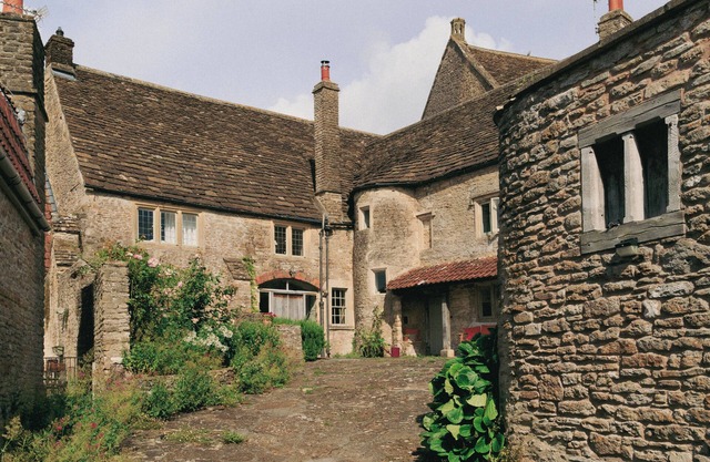 Luxury Historic House for Grp accommodation-village location near Bath-Somerset