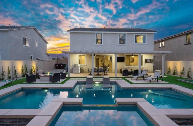 Luxury home with private pool spa, bocce ball, Game room & nearby attractions