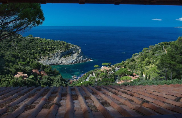 Luxury house with a breath-taking view on Giglio and Giannutri islands