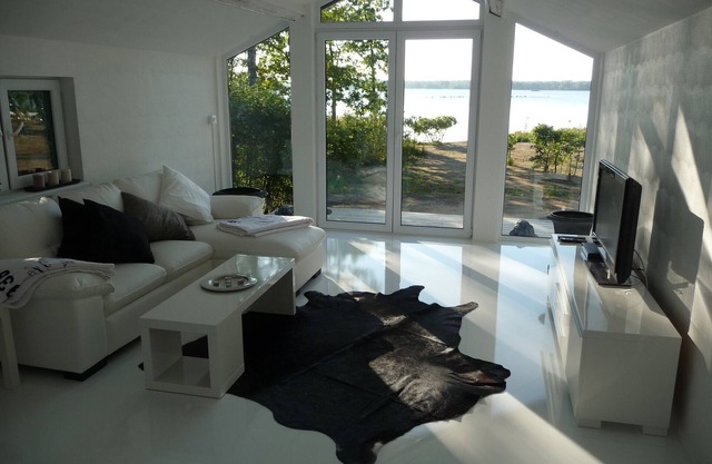 Luxury house with own beach on Lake Möckeln in Älmhult, sunset, fishing, sauna