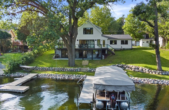 Luxury Lakefront Home, Okauchee Lake's Finest Swim Frontage, 3 levels LakeViews
