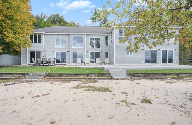 Luxury Lakefront Home