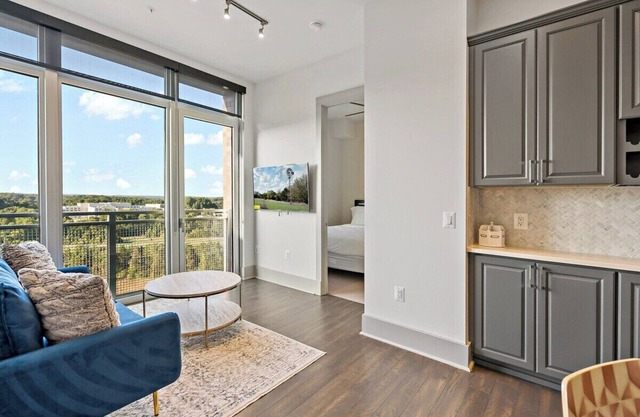Luxury Living | Tysons | High Rise | Scenic Views