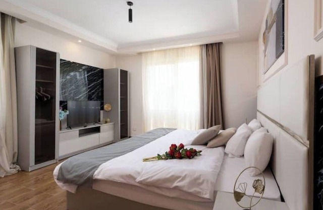 Luxury Mansion with Pool and Jacuzzi in New Cairo