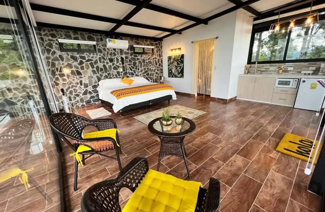 Luxury MASTER Cabin Spectacular view 2 or 4 people