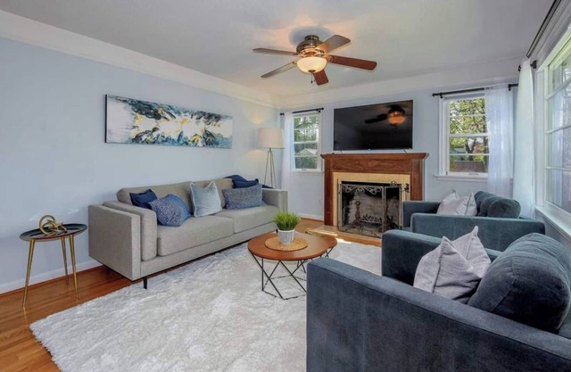 Luxury Meets Convenience in DT Location