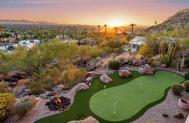 Luxury Mountainview Retreat - Pool, Spa, Theater & More