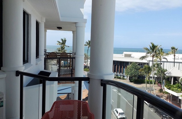*Luxury Ocean-View Retreat in the Heart of Mooloolaba*