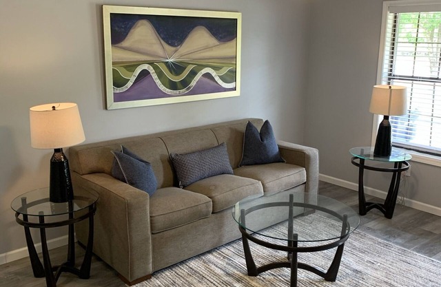 Luxury Peacefule Bungalow Away From Home