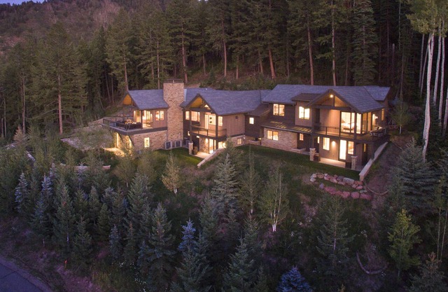 Luxury Ski Out Five Trees Estate
