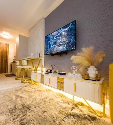 Luxury Studio Apt at 233 Boulevard Cantonment-Accra