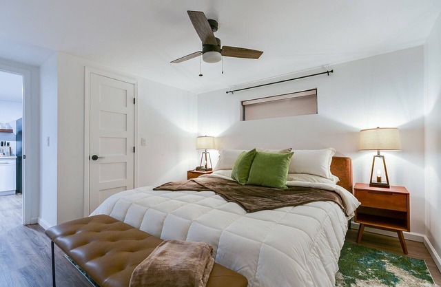 Luxury Suite with Full Kitchen – Perfect for Extended Stays & Family Getaways!