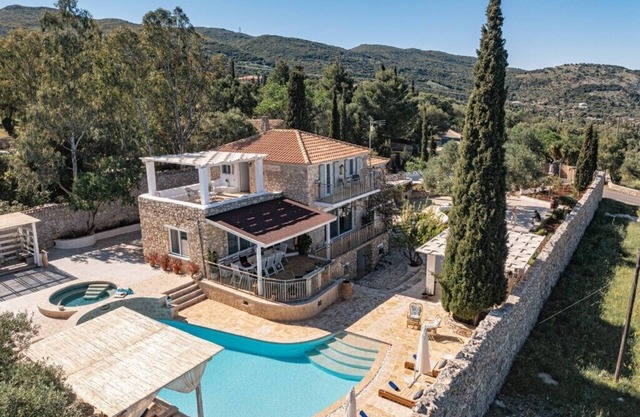 Luxury Three-Bedroom Villa | Private Pool | Amazing Sea & Island Views