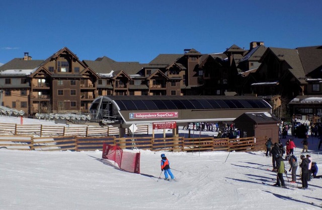 Luxury True Ski-in/out slope side condo March 17-24, 2024 Prime Spring Break