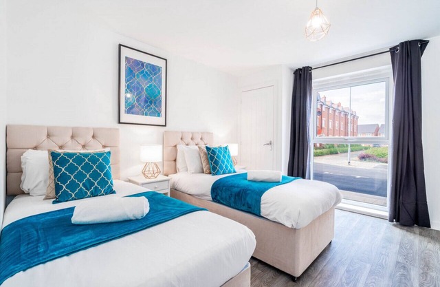 Luxury Twin Apartment - Selly Oak - Parking