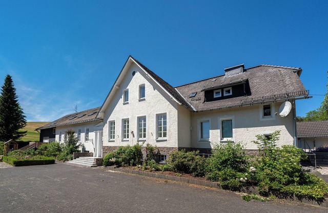 Luxury vacation villa for large groups, companies or weddings in the heart of Sauerland