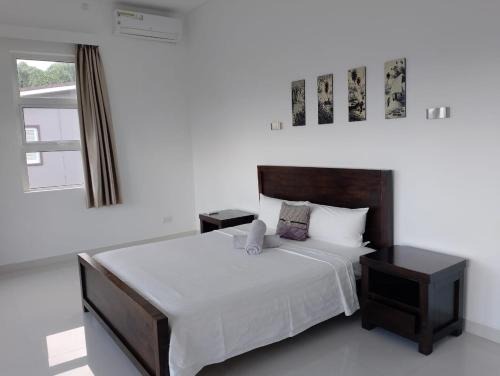 Luxury Vacation Villa in Seychelles by CliffHanger Villas