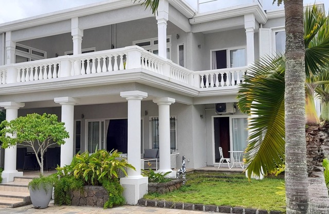 Luxury Villa, Private Pool, 5minutes walk to the Beach