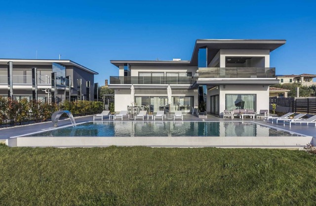 Luxury Villa Aurum with Pool