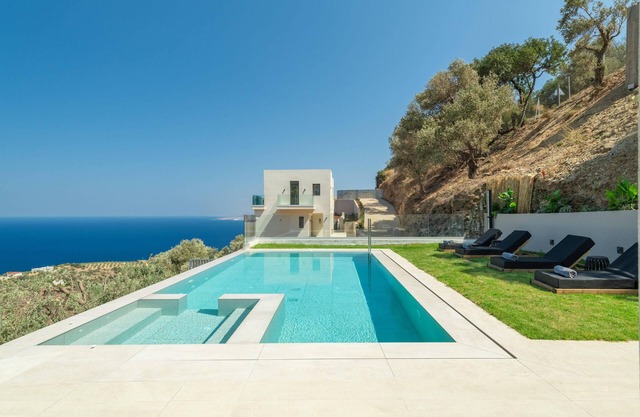 Luxury Villa Verde