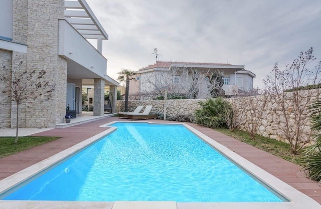 Luxury Villa White Rose with the Pool near Zrce Beach