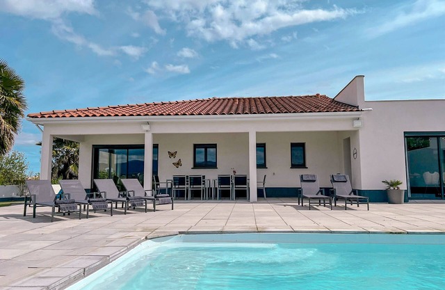 Luxury villa with pool and panoramic views