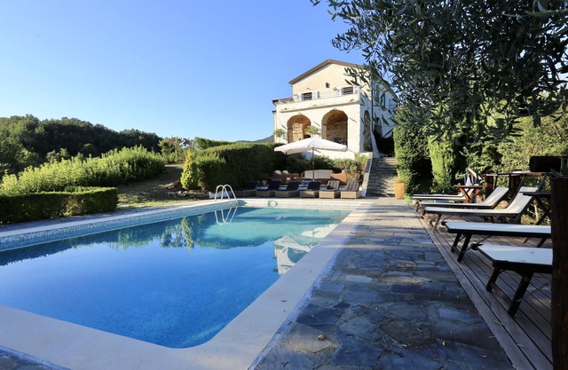 Luxury Villa With Private Pool, Stunning Views And Rural Location