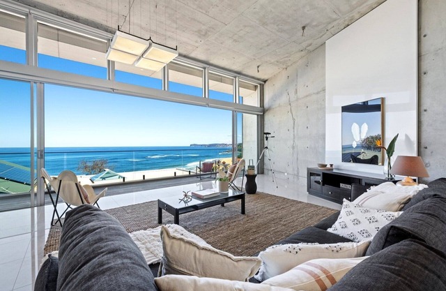 Luxury Villas Bluewater at Forresters (w/heated rooftop spa)