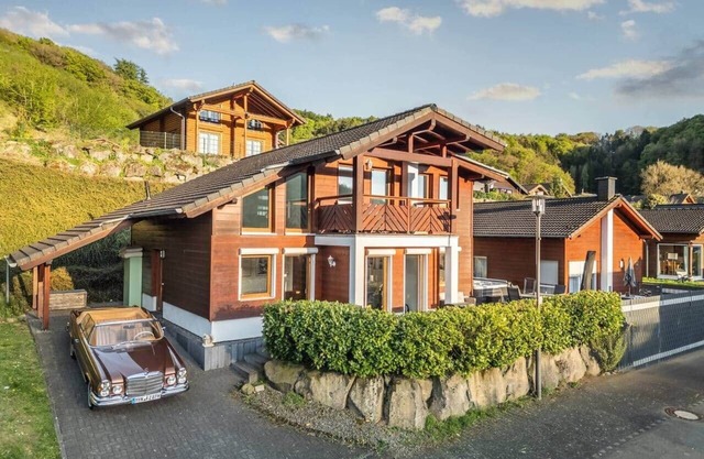 Luxury wellness house directly on the lake