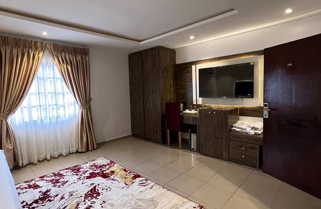 Luxury Whole House