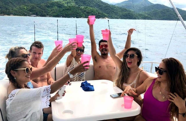 Luxury Yacht 44ft Sea-Ray 12 guests, Fun, Relax, Fishing