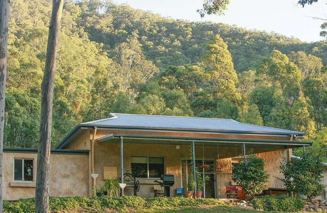 Lyrebird Studio Secluded Retreat in the Watagans. 20 min drive to Cessnock