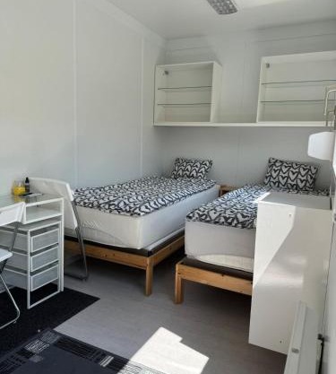 Möbilierter Wohncontainer für bis zu 2 Personen