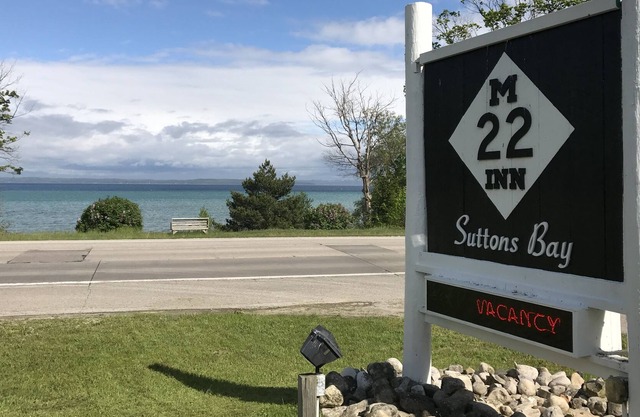 M-22 Inn Suttons Bay