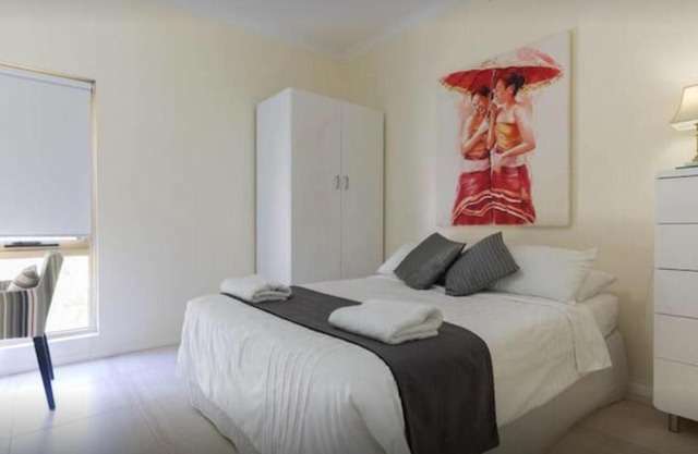 M102 West Perth Studio Apartment near Kings Park