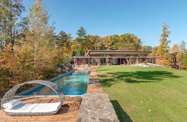 Magical Country Retreat in the Berkshires, 10min from ski slopes.