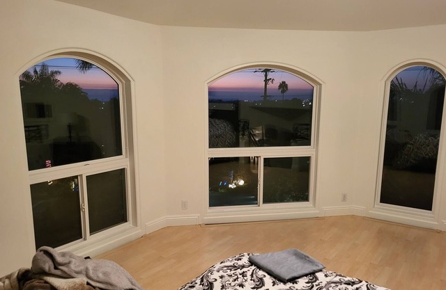 Magical Ocean View Sky Loft with Sweeping Views!